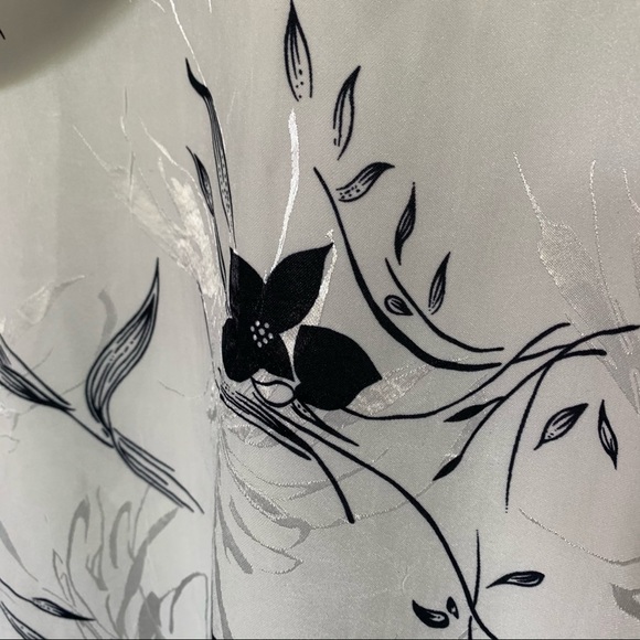 Alice + Olivia Bess Floral Ruffle Slip Dress - Picture 6 of 16